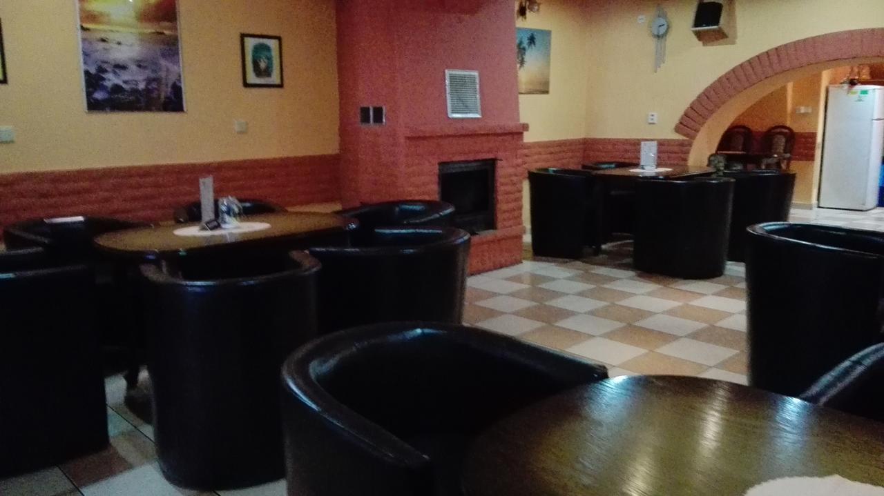 Turisticka Ubytovna Pri Slovenskej Restauracii Brezno Exterior photo